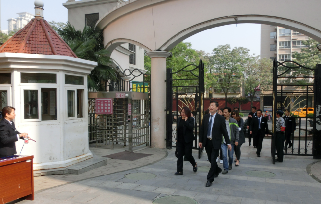 熱烈歡迎交大EMBA班學(xué)員蒞臨曲江6號小區(qū)參觀學(xué)習(xí)